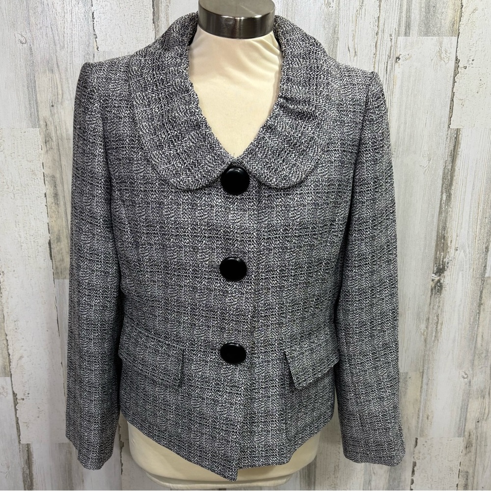 Tahari Gray Tweed Button Front Jacket - image 1
